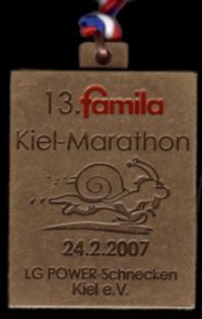 Finisher-Medaille 13. famila Kiel Marathon 2007, 30g, 40x50x2mm