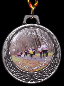 Finisher Medaille 8. Zeiler Waldmarathon 2011